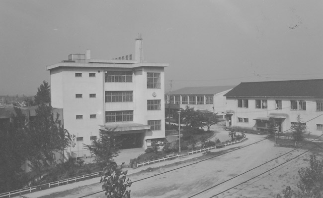 開学当時の校舎