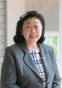 教育学部 学部長 後藤 永子